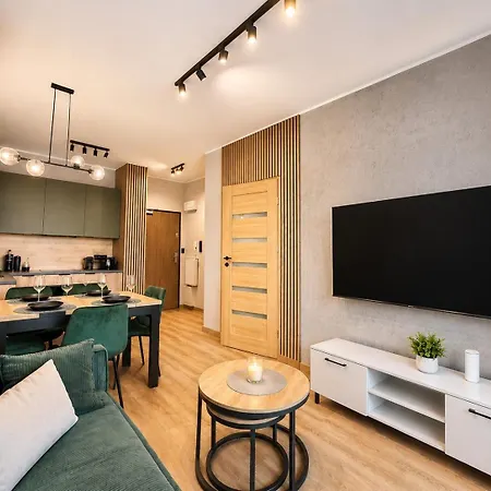 Szmaragdowy Prestige 150 M Od Plazy Z Basenem *