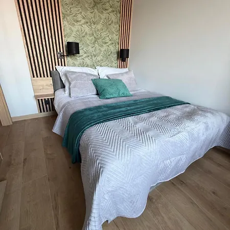 Szmaragdowy Prestige 150 M Od Plazy Z Basenem شقة سيانوزيتي